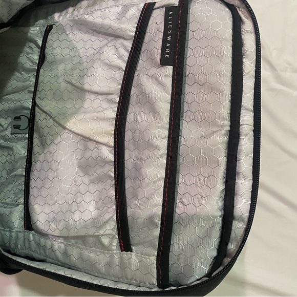 Alienware Backpack - Picture 6 of 6